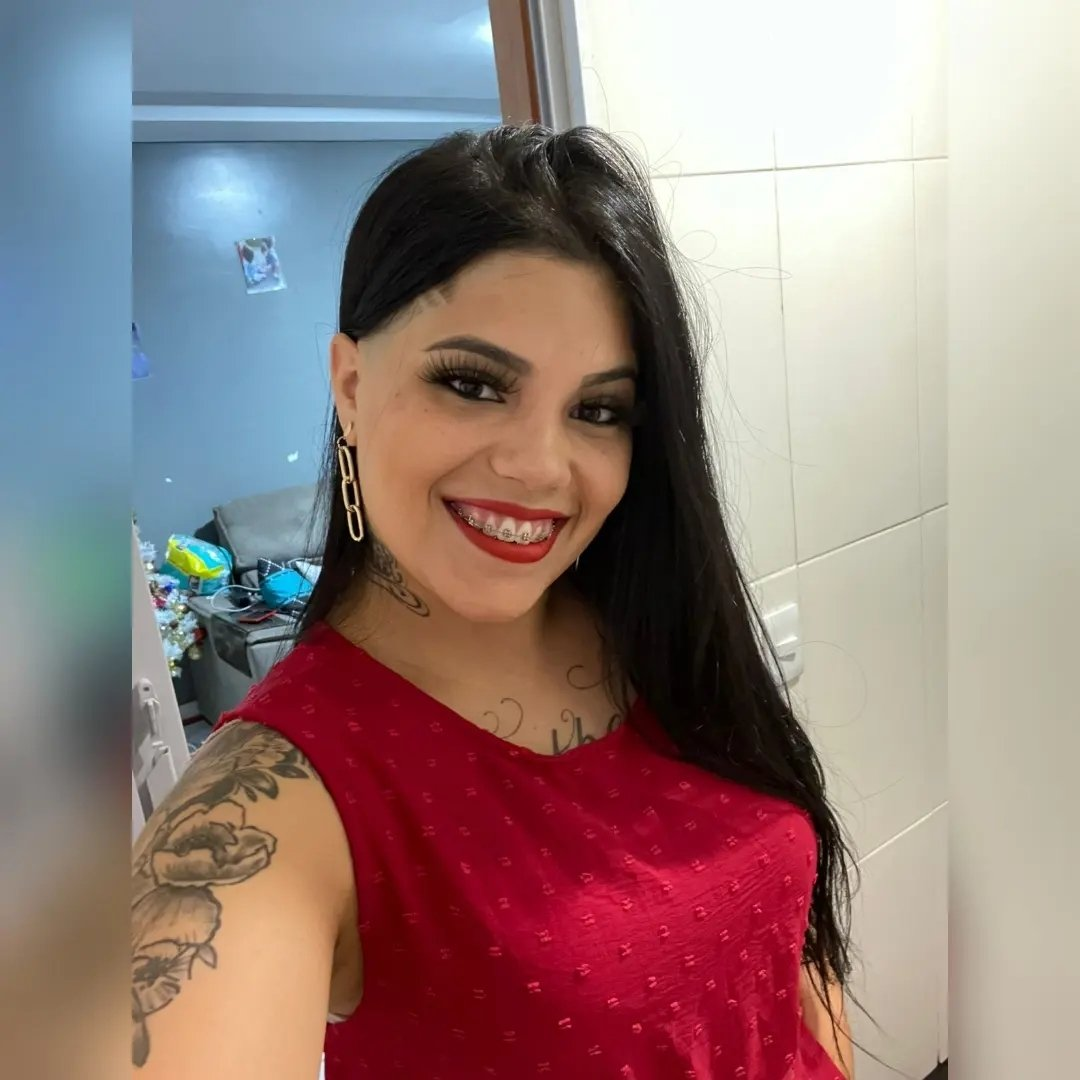 Isabela F.